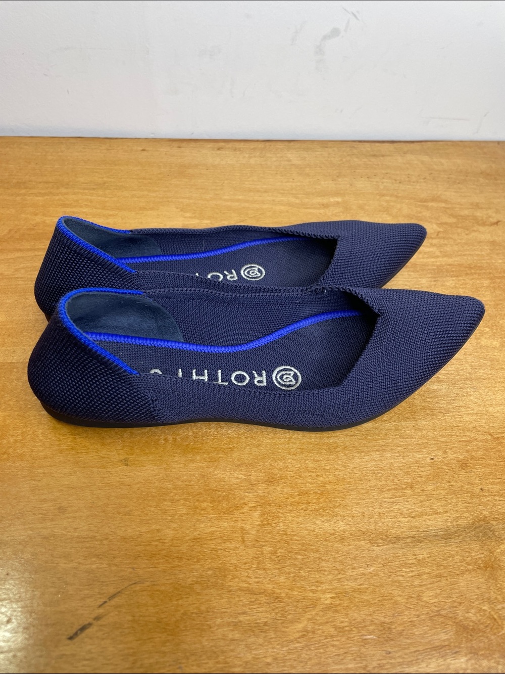Rothy's Navy Pointed Knit Flats with Blue Trim. Size 5 - Picture 5 of 12
